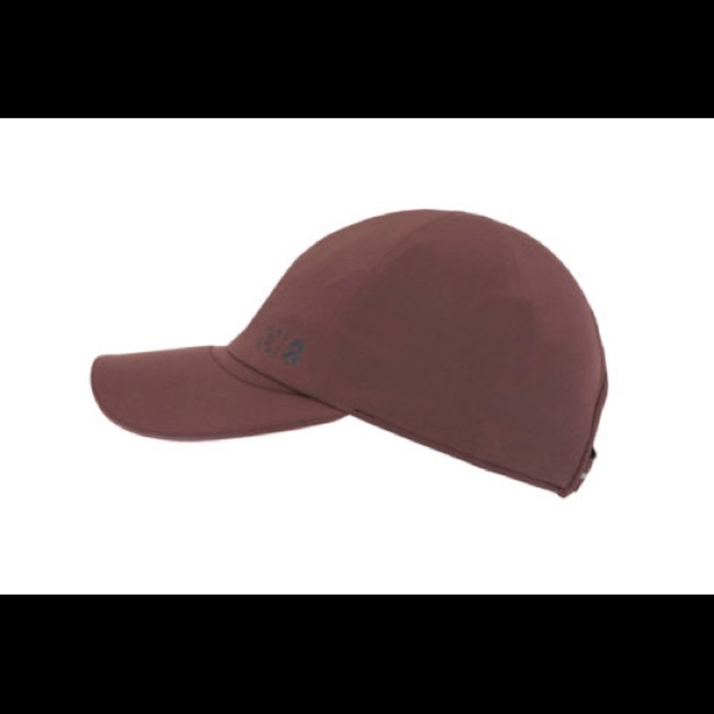 Lululemon x Barry’s Lightspeed Run Hat BB